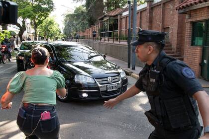 Javier Milei al llegar a la quinta de Olivos para reunirse con Alberto Fernández