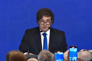 Javier Milei, anoche, en su discurso por el 90° aniversario de la DAIA en el Teatro Colón