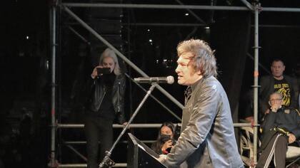 Javier Milei cerró su campaña con un acto en Parque Lezama