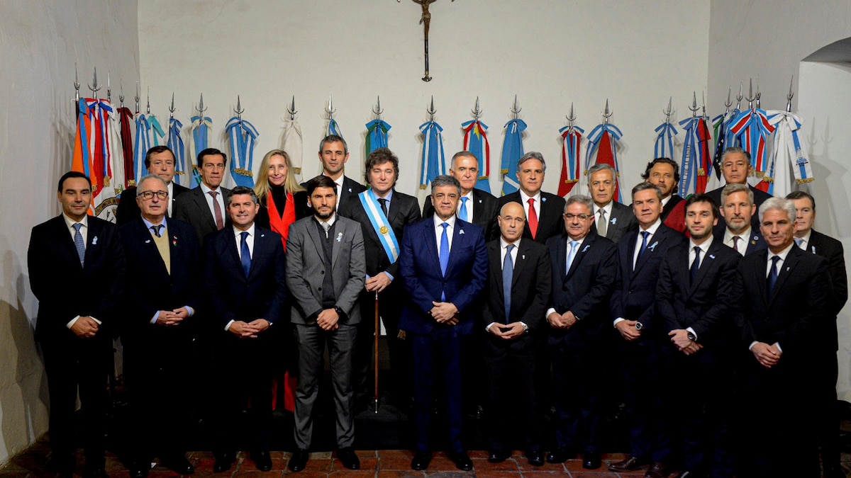 El Gobierno dispuso un anticipo financiero a 12 provincias por $400 mil millones