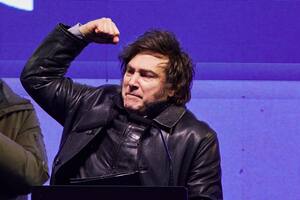 Entre escándalos y filtraciones, Karina Milei busca afianzar el poder de su hermano en Argentina - Image 3