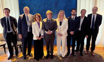 Javier Milei, en París, con empresarios
