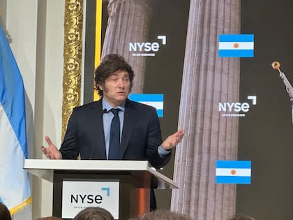 Javier Milei expone ante empresarios en Nueva York