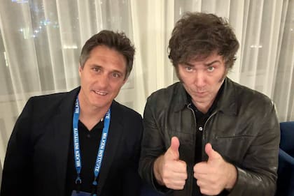 Javier Milei en Los Ángeles junto a Guillermo Barros Schelotto