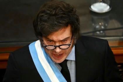 Javier Milei, hace un gesto mientras habla durante la inauguración de la 143ª sesión ordinaria del Congreso en el Congreso Nacional