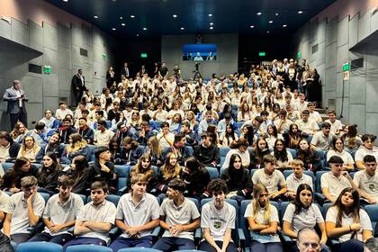 Javier Milei inaugura el ciclo lectivo en su excolegio Cardenal Copello