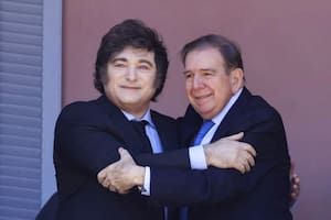 Javier Milei junto a Edmundo González Urrutia cuando visitó la Casa Rosada