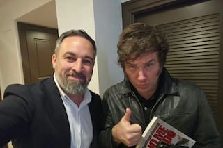 Milei fue a Madrid con una comitiva reducida: los costos del viaje y quiénes lo acompañan