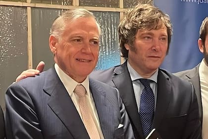 Javier Milei junto al economista español Jesús Huerta de Soto