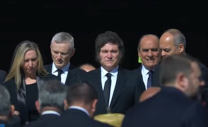 Javier Milei llegando al Vaticano