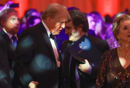 Javier Milei y Donald Trump, durante la cena en Mar-a-Lago