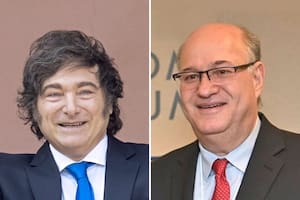 Javier Milei y el brasileño Ilan Goldfajn, presidente del BID