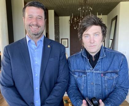 Javier Milei y el presidente del Partido Renovador Federal, el mendocino José María Videla Sáenz