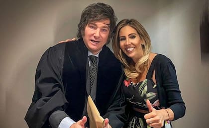 Javier Milei y la diputada libertaria Romina Diez, autora del nuevo proyecto de reforma laboral