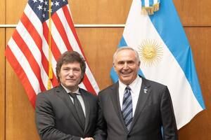 Javier Milei fue recibido por el embajador de Estados Unidos