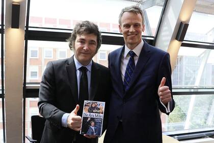 Javier Milei y Philips Bagus