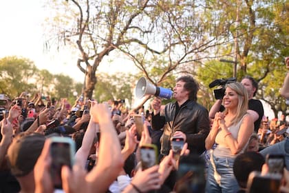 Javier Milei y Virginia Gallardo en Corrientes