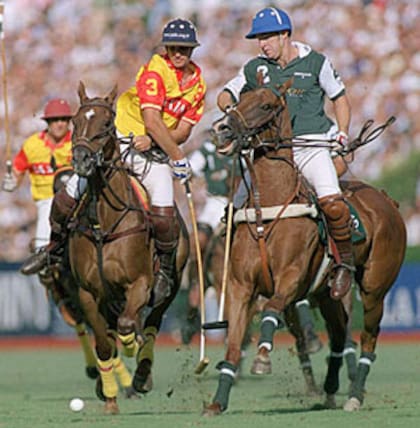 Javier Novillo Astrada jugando de 3 en La Cañada contra Ignacio Heguy en la final que Indios Chapaleufú II ganó en 1999, la primera definición de Palermo para Javo, Eduardo y Miguel.