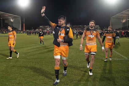 Con Jaguares, Ortega Desio (junto con Lavanini, que saluda) llegó a la final del Súper Rugby