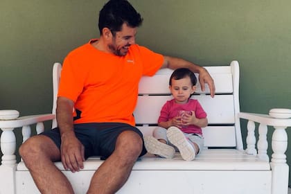Javier Santos junto a su hija (Foto Instagram @javiersantosinsta)