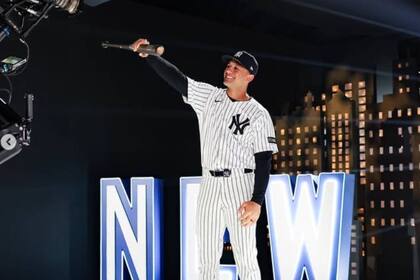 JC Escarra vuelve a las grandes ligas