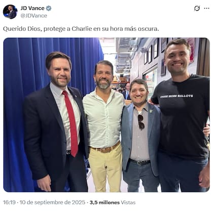 J.D. Vance instó a los estadounidenses a rezar por el activista y autor