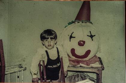 Jean sufrió poliomielitis cuando tenía un año y sus piernas quedaron inmovilizadas