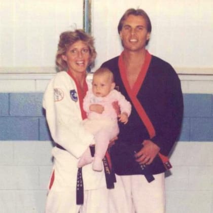 Jeanette con su pareja y Tiffiny, hace más de 30 años.