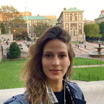 Jeanne Cadieu es estudiante de Columbia, la misma universidad a la que asistió Jake Gyllenhaal (Crédito: Instagram/jeannecadieu)