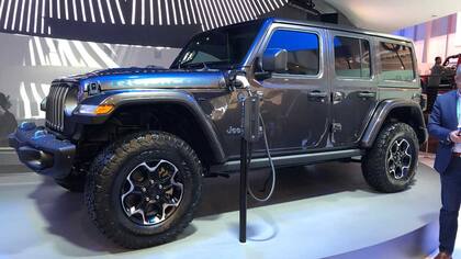 Jeep Rubicon Plug-in. Hasta la icónica firma del todoterreno incursiona entre los híbridos
