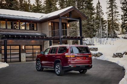 El Jeep Wagoneer 2024 cuenta con tres motores distintos para elegir (Stellantis)