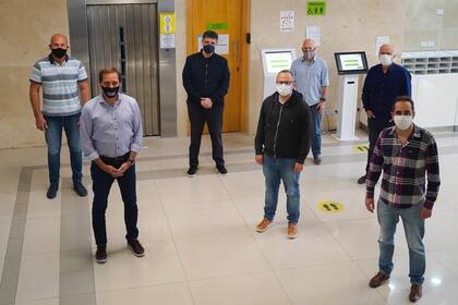 Jefes comunales y exintendentes de Juntos por el Cambio se reunieron para fijar posiciones sobre las pistolas Taser