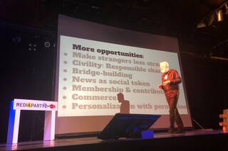 Jeff Jarvis: “El nuevo periodismo debe convocar a una conversación civilizada"