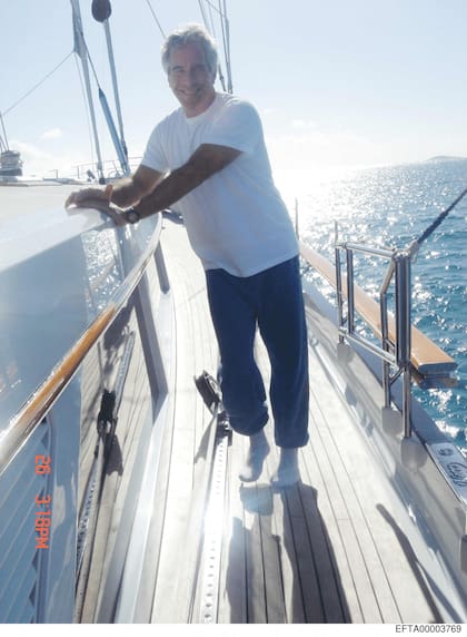 Jeffrey Epstein, a bordo de un velero
