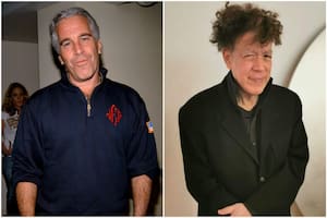 Andrés Serrano, el artista que sumergió imágenes de Cristo y la Virgen María en orina, fotografió a Jeffrey Epstein meses antes del suicidio