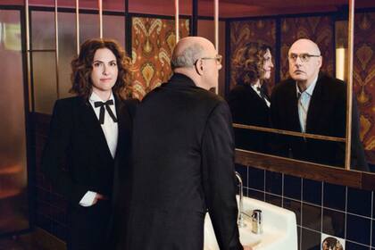 Jeffrey Tambor junto a la creadora de Transparent, Jill Soloway