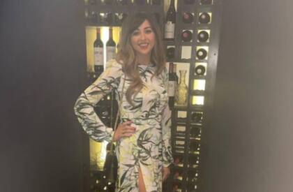 Jemma se maquilla todos los días y usa una peluca de pelo largo