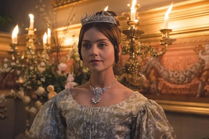 Jenna Coleman como la reina Victoria