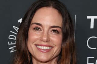 Trabajó en Friends y en Beverly Hills 90210 y es hija de dos íconos de Hollywood