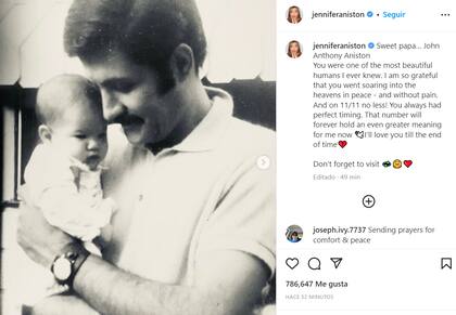 Jennifer Aniston le dedicó un emotivo homenaje a su padre.