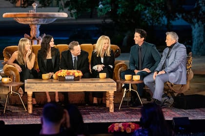 Jennifer Aniston, Matthew Perry, Courteney Cox, Matt LeBlanc, David Schwimmer y Lisa Kudrow volvieron a juntarse para Friends: El Reencuentro