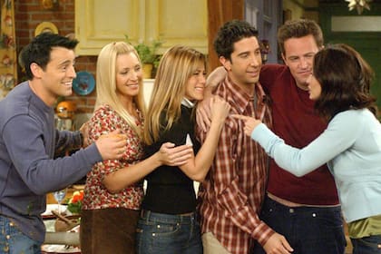 Friends fue criticado en varias oportunidades ya que su elenco completo estaba compuesto por blancos y no había diversidad