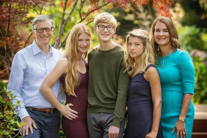 Jennifer es la hija mayor del matrimonio de Bill y Melinda Gates, y tiene dos hermanos: Rory de 21 años y Phoebe de 18