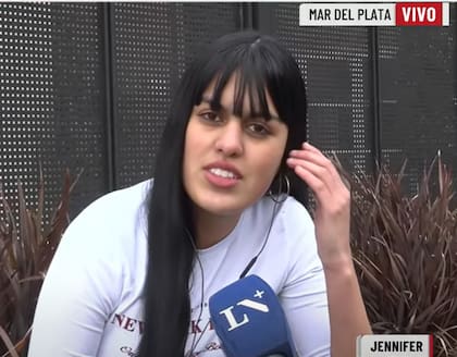 Jennifer, la joven de 18 años que estalló ante sus exempleadores