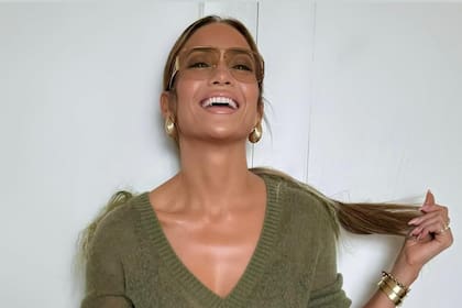 Jennifer Lopez, ¿de novia con un comediante?