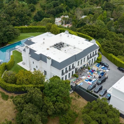 Jennifer López y Ben Affleck adquirieron esta mansión por más de US$60 millones.