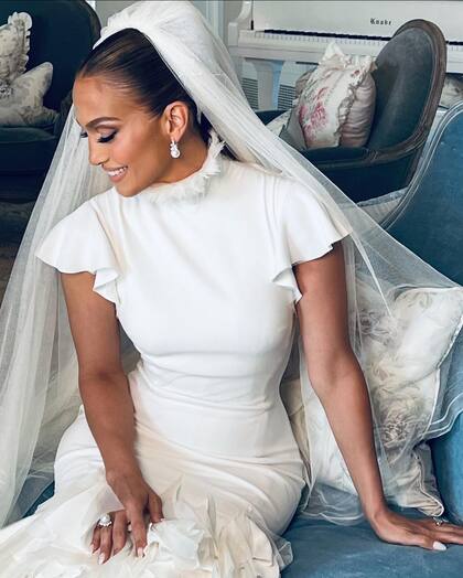 Jennifer Lopez y el primer vestido de novia de Ralph Lauren que usó para su gran día