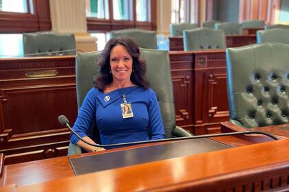 Jennifer Sanalitro, representante estatal por Hanover Park, impulsó la propuesta como una forma de generar ingresos y conectar con la historia local