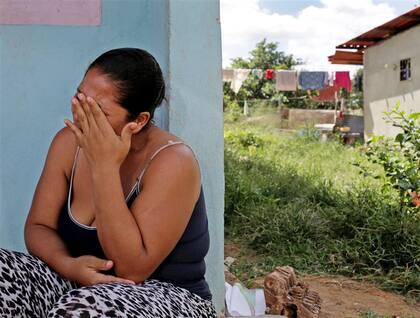Jennifer Vivas, la madre de Eliannys, llora por la muerte de su hija