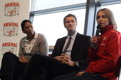 Lehmann, embajador de la Bundesliga, leyenda de Arsenal, toma posición cuando habla: “No he visto ni jugado contra un jugador como Haaland en mi carrera. Me asustaría más que Mbappé”
